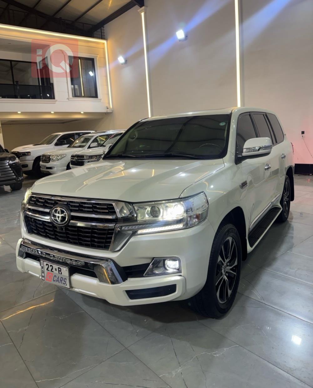 تويوتا لاندكروزر